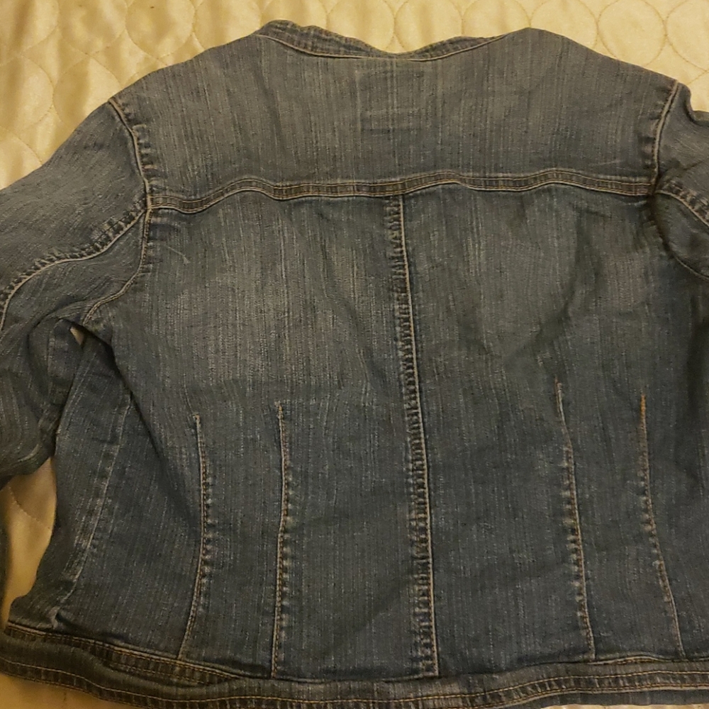 Jean jacket - Picture 2 of 2